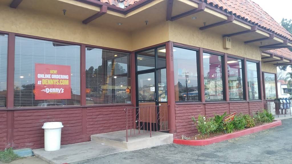 Dennys | restaurant | 13201 Gladstone Ave, Sylmar, CA 91342, USA | 8188337808 OR +1 818-833-7808