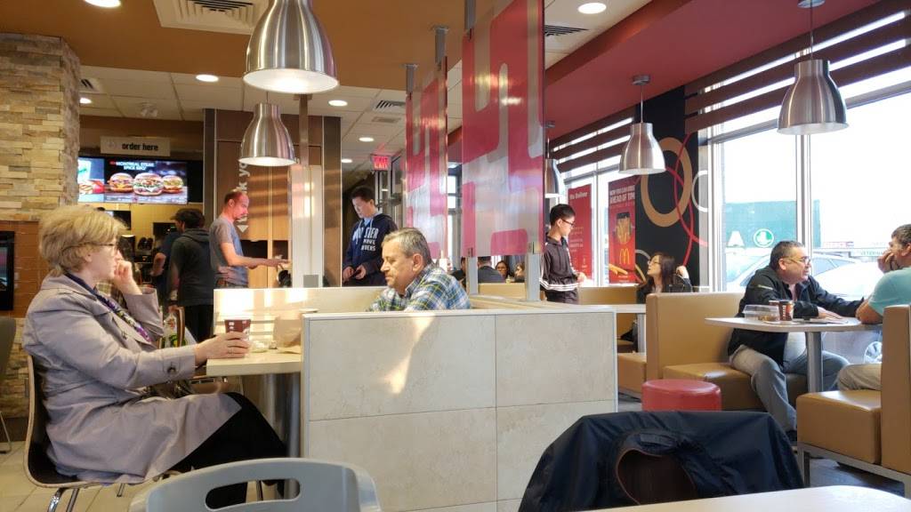 McDonalds | cafe | 4333 Bloor St W, Etobicoke, ON M9C 2A5, Canada | 4166222046 OR +1 416-622-2046