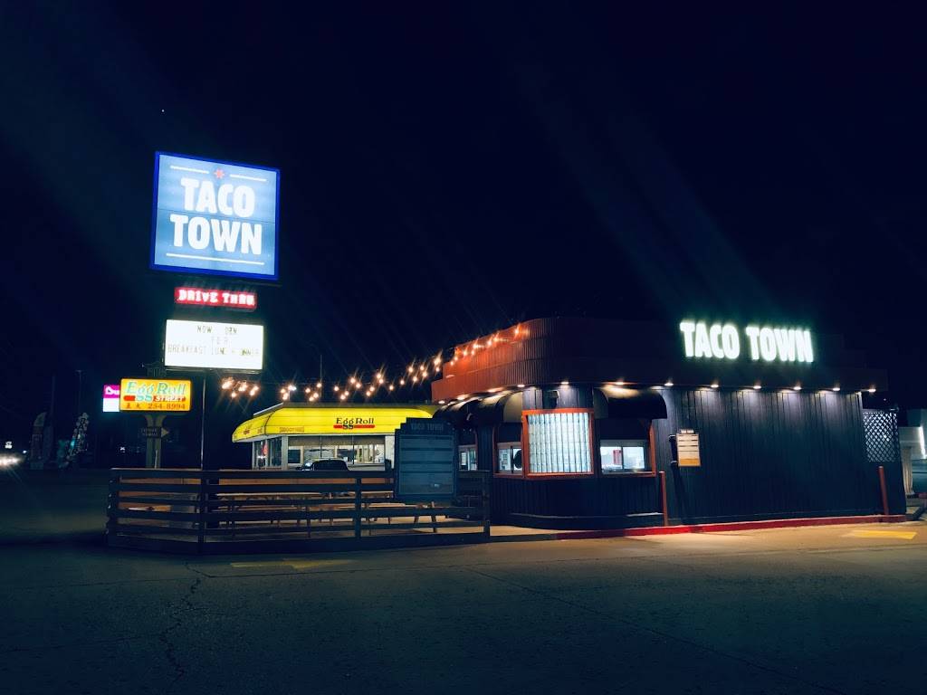Taco Town | restaurant | 7915 E 71st St, Tulsa, OK 74133, USA | 9189946694 OR +1 918-994-6694