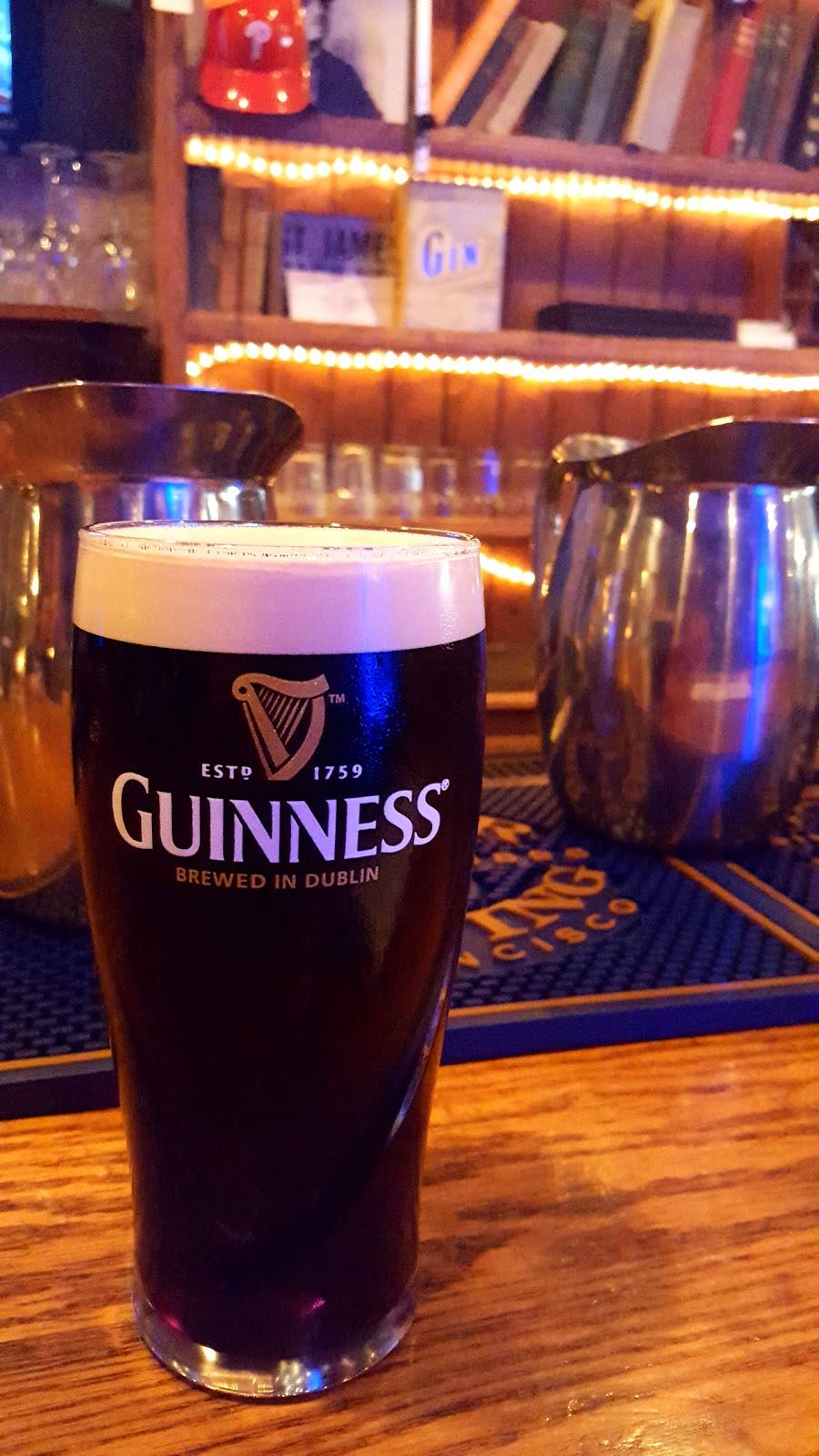 The Bards Irish Bar | restaurant | 2013 Walnut St, Philadelphia, PA 19103, USA | 2155699585 OR +1 215-569-9585