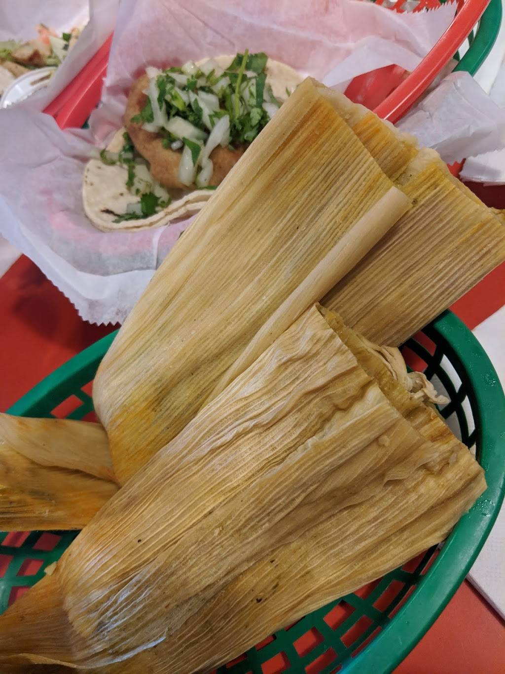 Taqueria El Asadero- Chicago | restaurant | 2213 W Montrose Ave, Chicago, IL 60618, USA | 7735835563 OR +1 773-583-5563