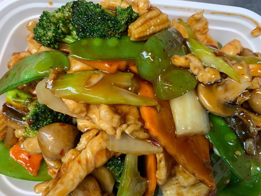 Golden Kitchen Chinese Restaurant | restaurant | 820 Surfside Dr, Surfside Beach, SC 29575, USA | 8432328888 OR +1 843-232-8888