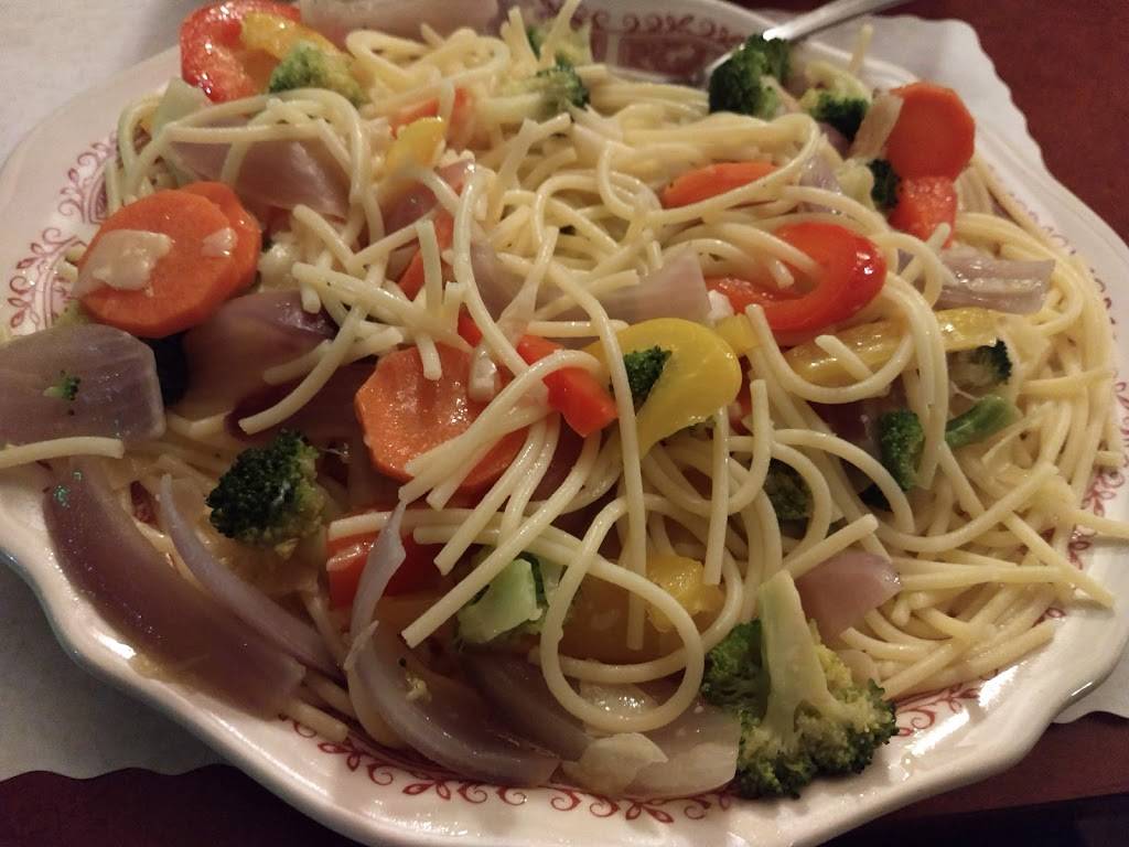 Arnies Restaurant | restaurant | 20 Margaret St, Plattsburgh, NY 12901, USA | 5185633003 OR +1 518-563-3003