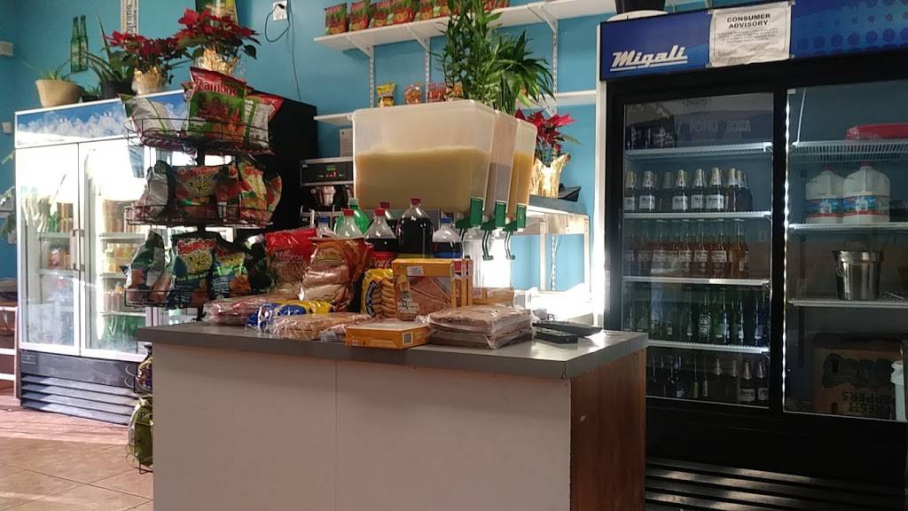 Deli Pupuseria Salvadoreña | restaurant | 10929 SW 186th St, Miami, FL 33157, USA | 3052552977 OR +1 305-255-2977