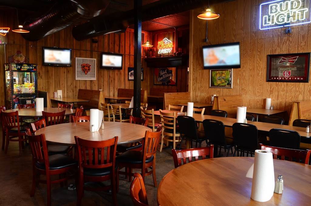 Fat Edds Roadhouse | restaurant | 323 Ferry St, Metropolis, IL 62960, USA | 6185245525 OR +1 618-524-5525