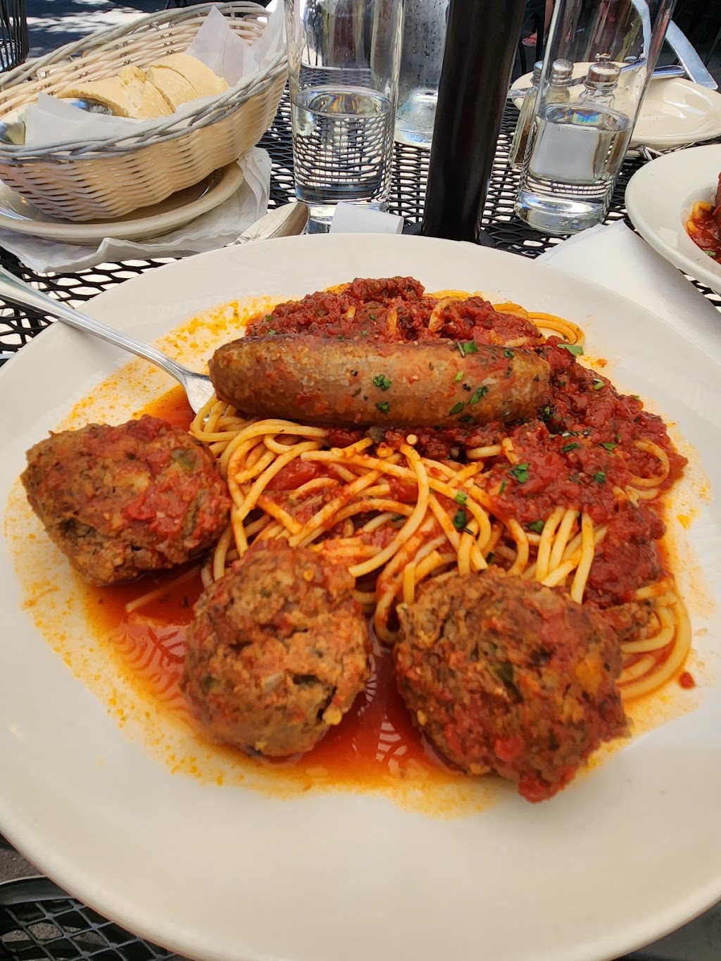 Radicci Italian Bistro | restaurant | 8049 N Wayne Dr, Hayden, ID 83835, USA | 2086355821 OR +1 208-635-5821