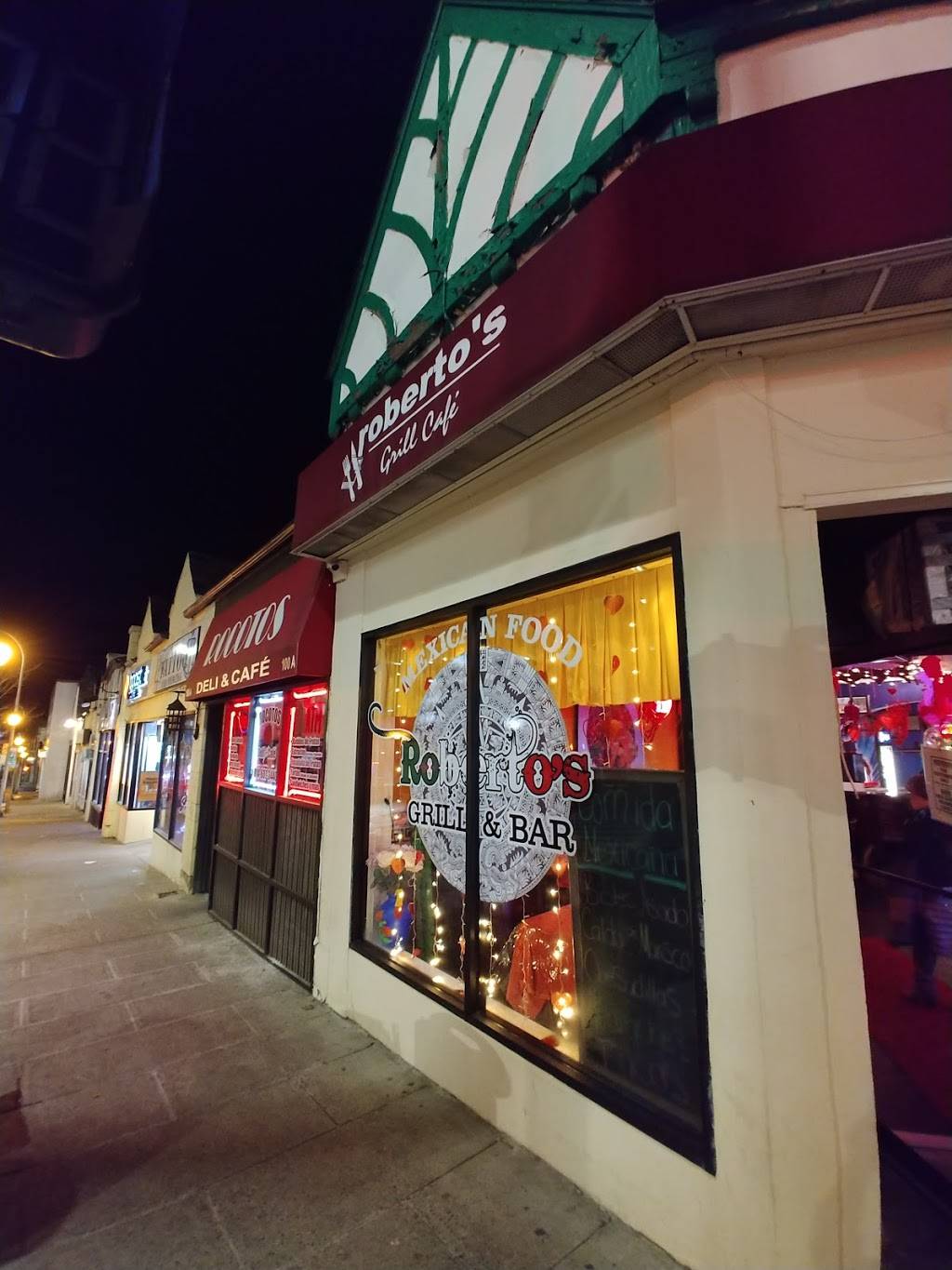 Robertos Grill Cafe | restaurant | 102 E Post Rd, White Plains, NY 10601, USA | 9148311028 OR +1 914-831-1028