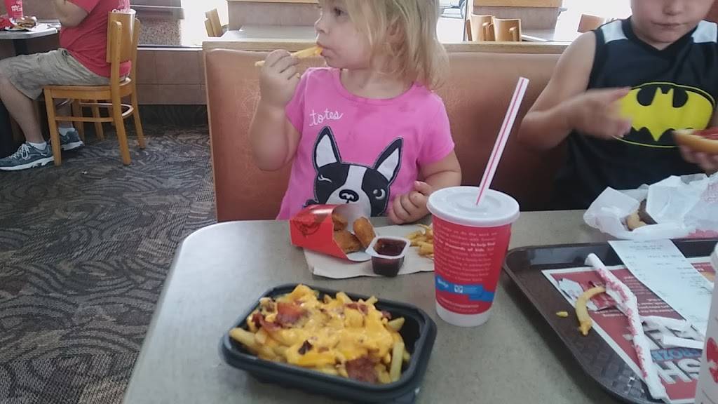 Wendys | restaurant | 5658 Gall Blvd, Zephyrhills, FL 33542, USA | 8137797124 OR +1 813-779-7124