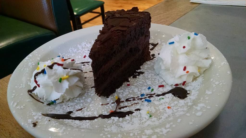 Petes University Park Cafe | restaurant | 2345 E Evans Ave, Denver, CO 80210, USA | 3037337376 OR +1 303-733-7376