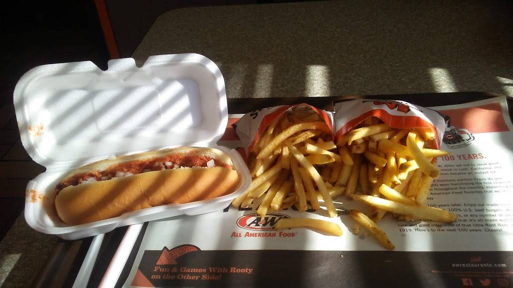 A&W Restaurant | restaurant | 4919 W Saginaw Hwy, Lansing, MI 48917, USA | 5173236818 OR +1 517-323-6818