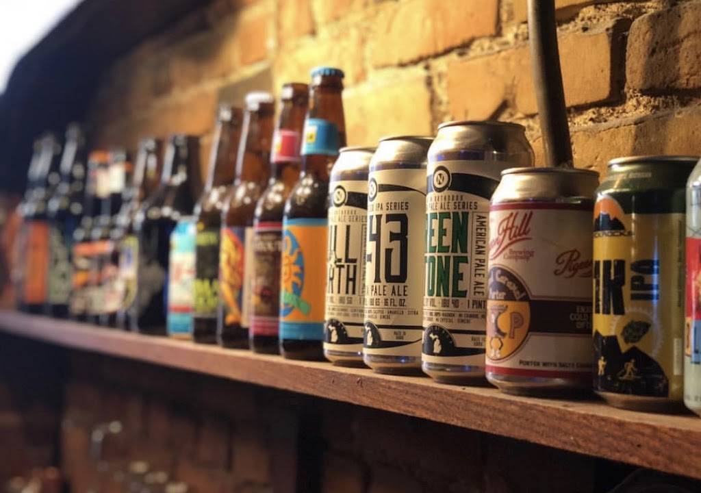 Grand Trunk Pub | restaurant | 612 Woodward Ave, Detroit, MI 48226, USA | 3139613043 OR +1 313-961-3043