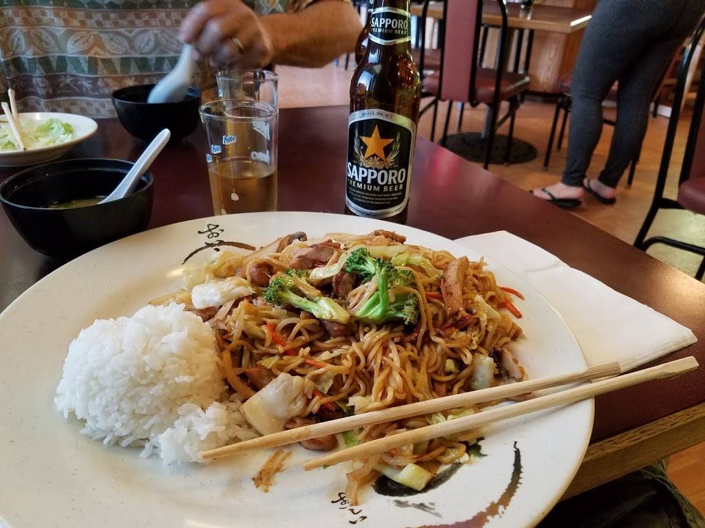 Sushi Roll Roll Roll | restaurant | 1630 Duvall Ave NE #G, Renton, WA 98059, USA | 4252280371 OR +1 425-228-0371