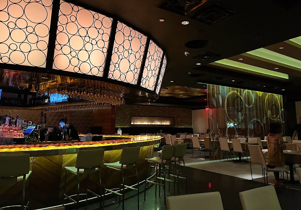 Gloria’s Latin Cuisine | restaurant | 5100 Belt Line Rd Suite 864, Addison, TX 75254, USA | 9723878442 OR +1 972-387-8442