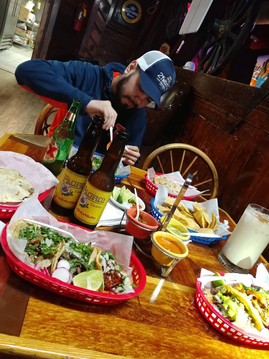 El Rincon Norteno | restaurant | 3300 W 55th St, Chicago, IL 60632, USA | 7734768404 OR +1 773-476-8404