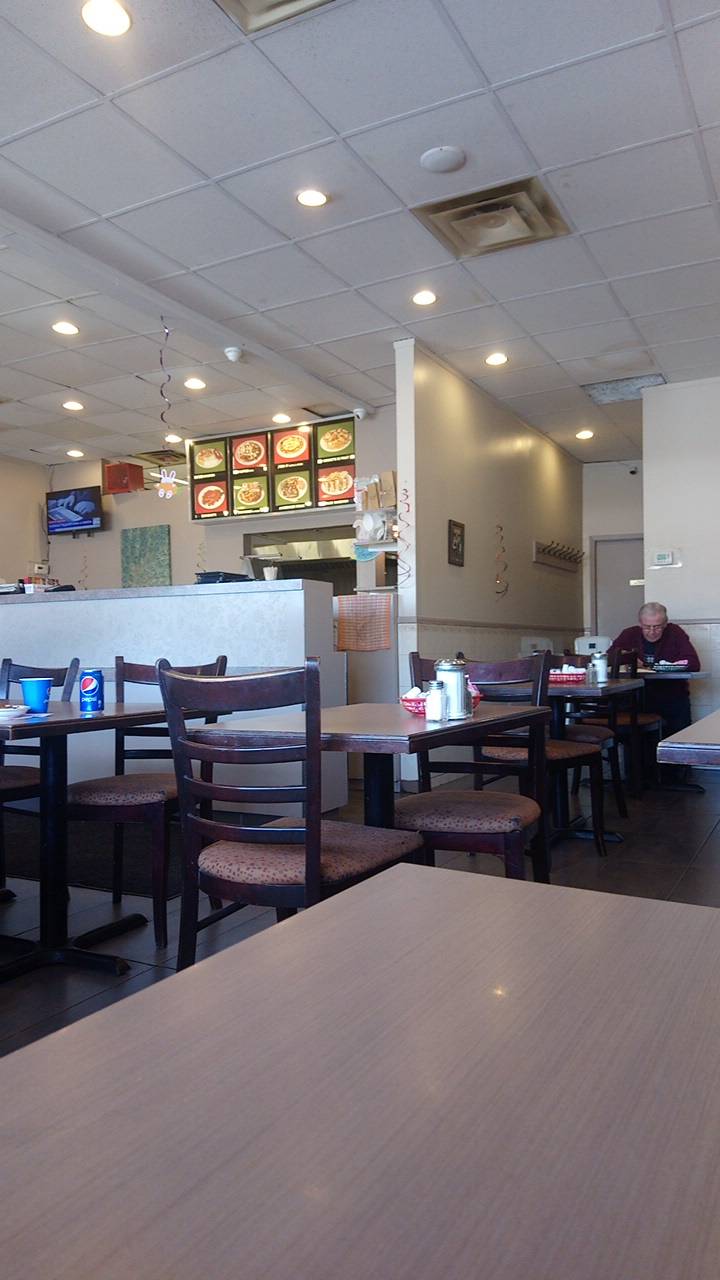 La Patathèque | restaurant | 13640 Rue Sherbrooke E, Montréal, QC H1A 4B2, Canada | 5146422557 OR +1 514-642-2557