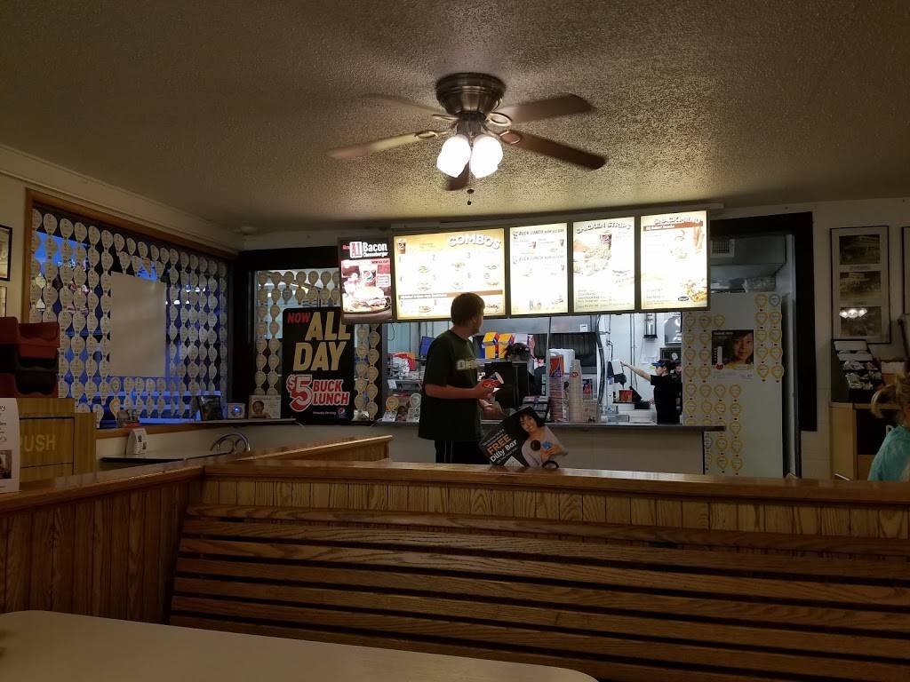 Dairy Queen | restaurant | 510 Broadway St, Gillespie, IL 62033, USA | 2178392215 OR +1 217-839-2215