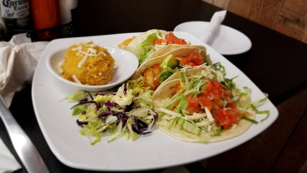 La Hacienda Milford Restaurant | restaurant | 611 N Dupont Blvd, Milford, DE 19963, USA | 3027255546 OR +1 302-725-5546