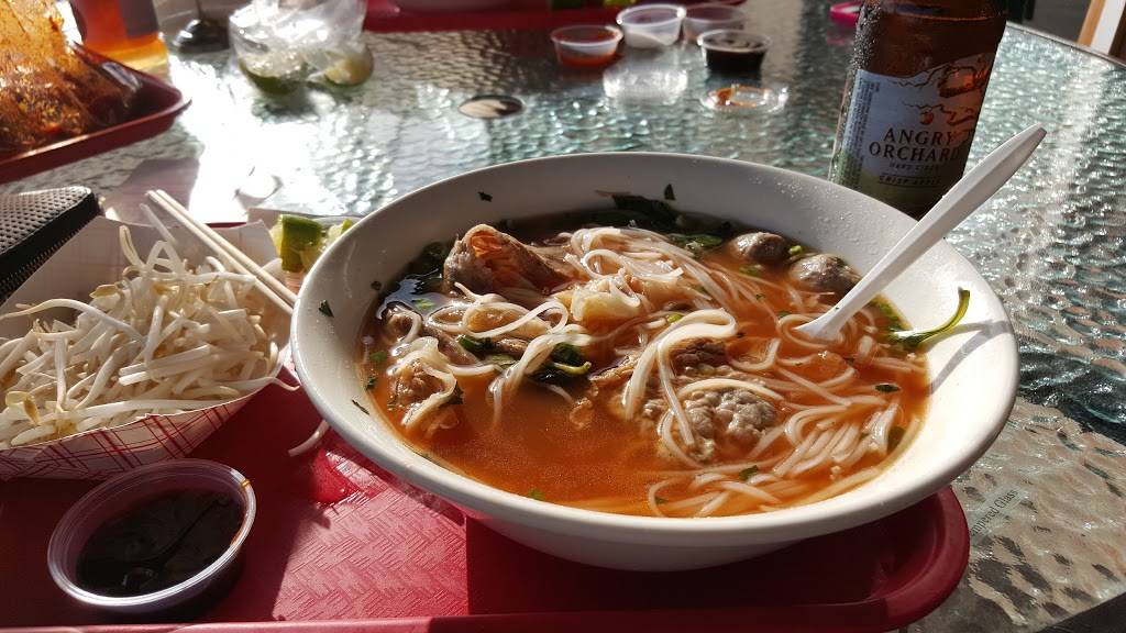 LA Crawfish | restaurant | 17375 Tomball Pkwy #2H, Houston, TX 77064, USA | 2818905722 OR +1 281-890-5722