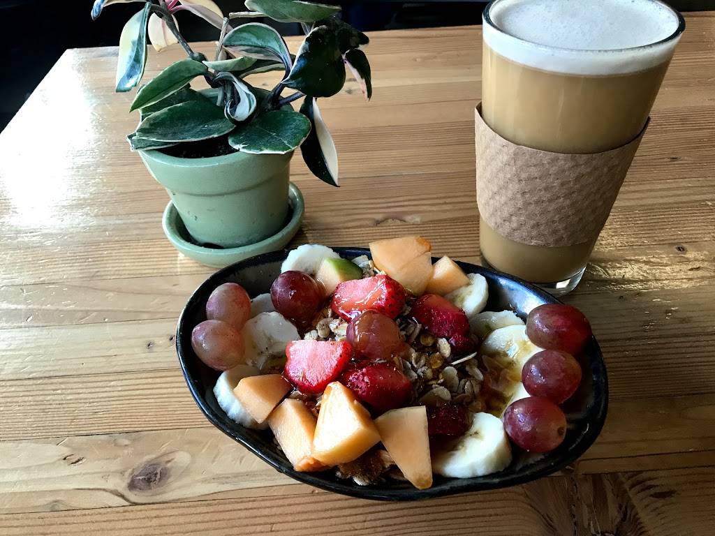 Fern Kitchen | restaurant | 2311 SE 50th Ave, Portland, OR 97215, USA | 9717034398 OR +1 971-703-4398