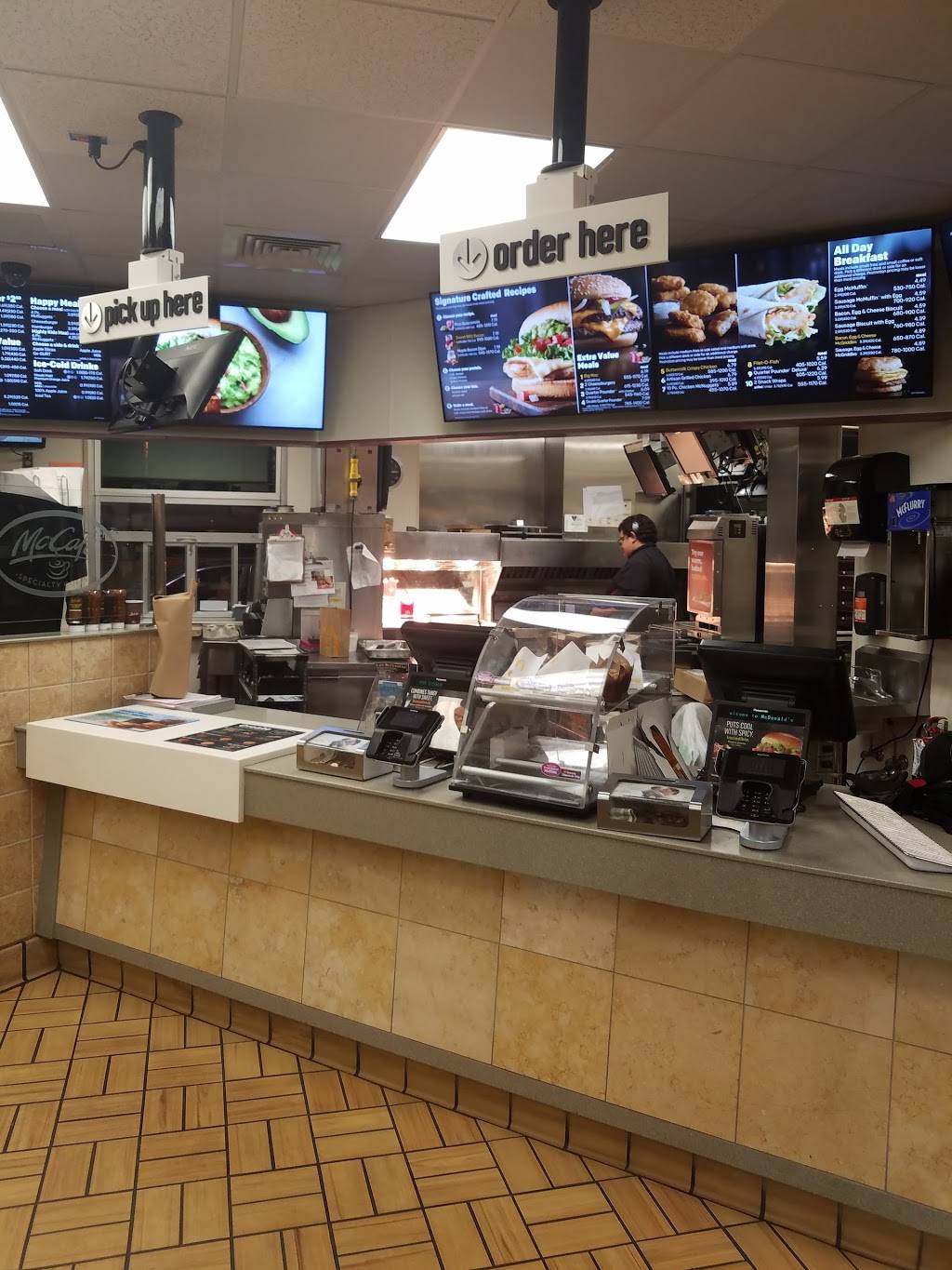 McDonalds | cafe | 6564 Airline Rd, Fruitport, MI 49415, USA | 2318658449 OR +1 231-865-8449