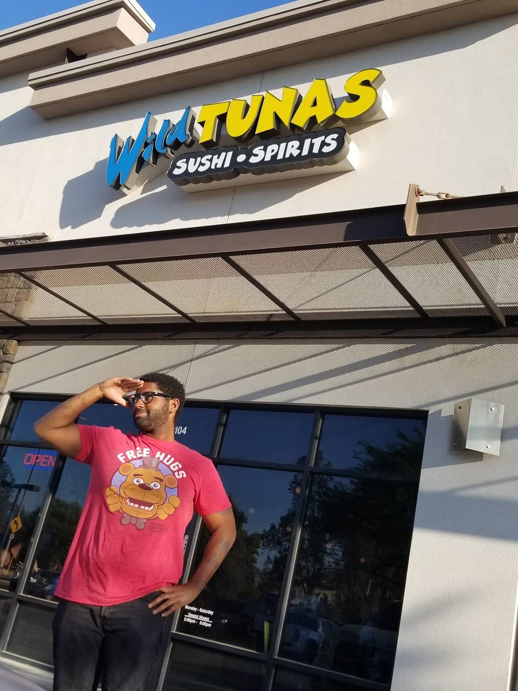 Wild Tunas | restaurant | 805 E Thunderbird Rd, Phoenix, AZ 85022, USA | 6029388862 OR +1 602-938-8862