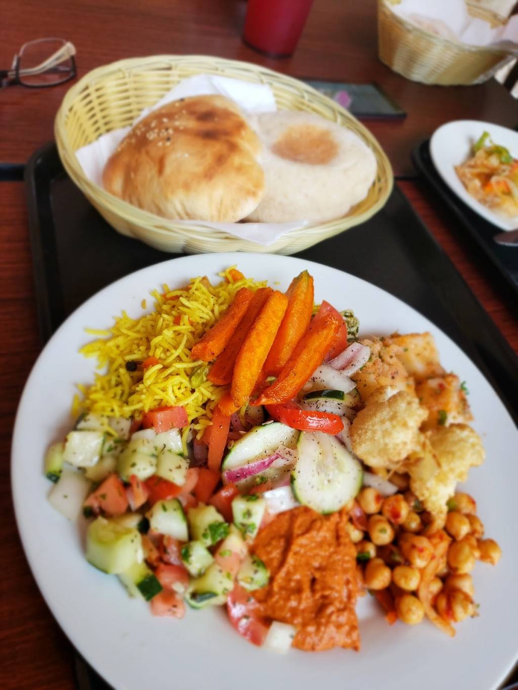 Zeytin | restaurant | 114 E John Carpenter Fwy #100, Irving, TX 75062, USA | 9728872000 OR +1 972-887-2000