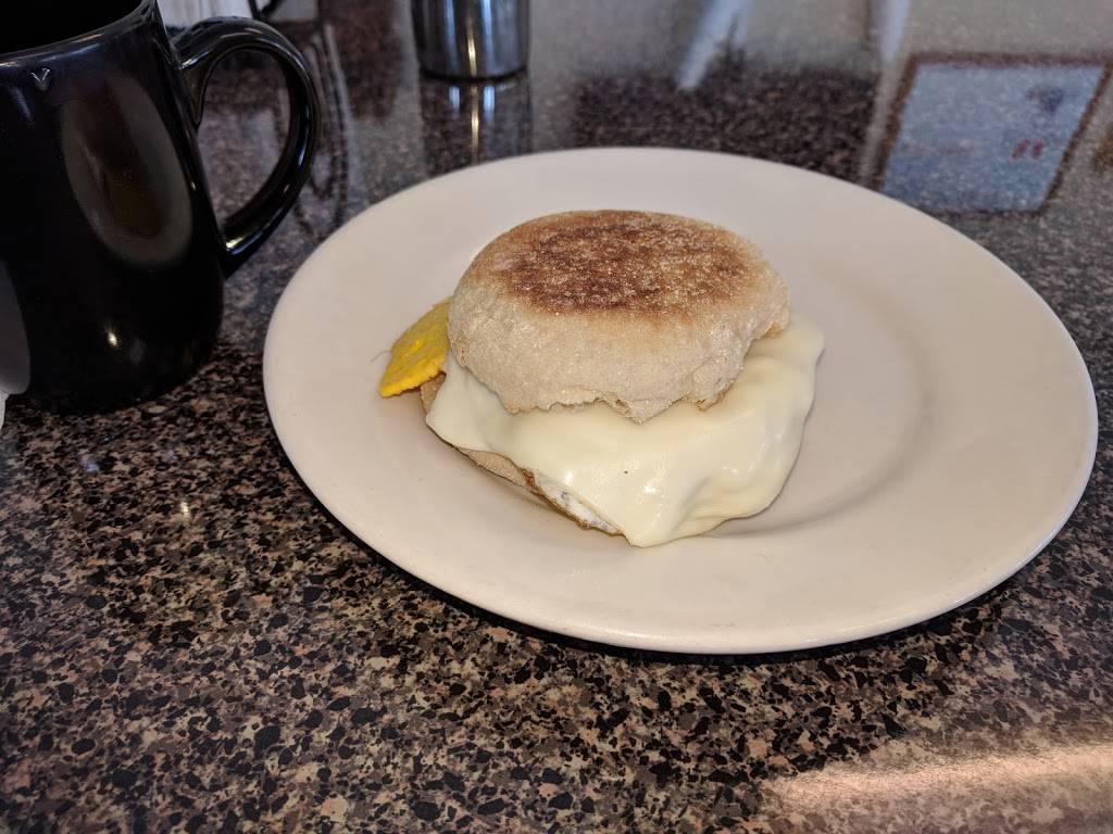 Hubb Town Diner | restaurant | 32 Main St, Hubbardston, MA 01452, USA | 9788201600 OR +1 978-820-1600