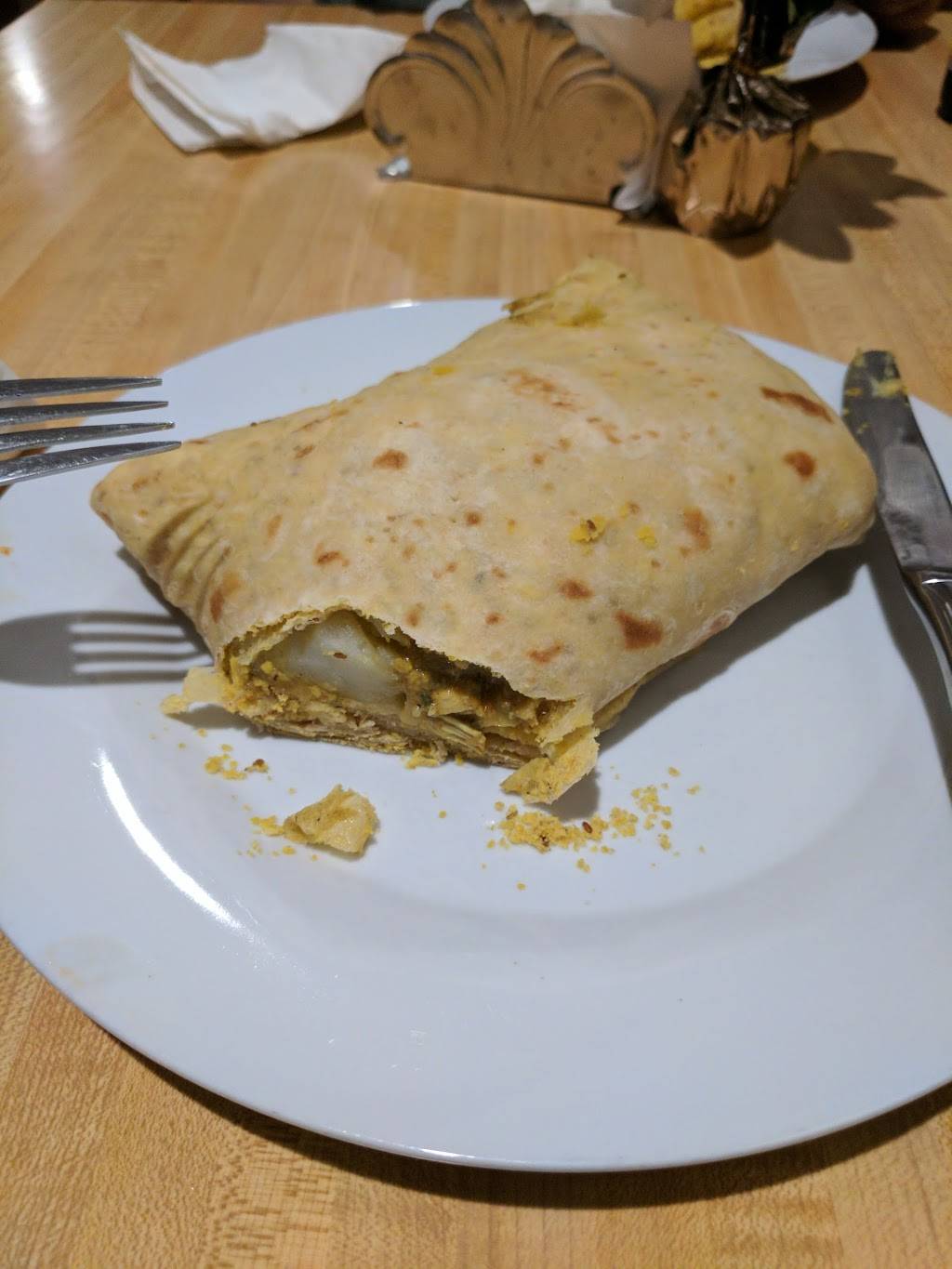 Roti King West Indian Restaurant | restaurant | 1688 Eglinton Ave W, York, ON M6E 2H5, Canada | 4167835665 OR +1 416-783-5665