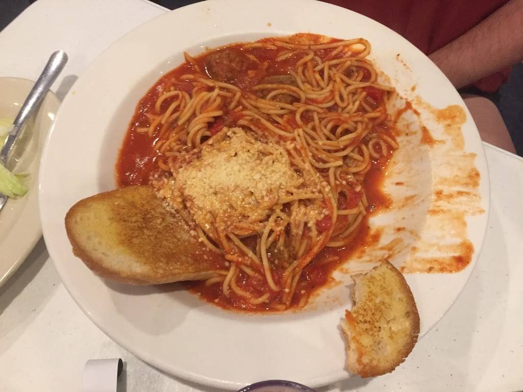 Angels House Of Pancakes | restaurant | 510 W Lincoln Ave, Goshen, IN 46526, USA | 5749715038 OR +1 574-971-5038