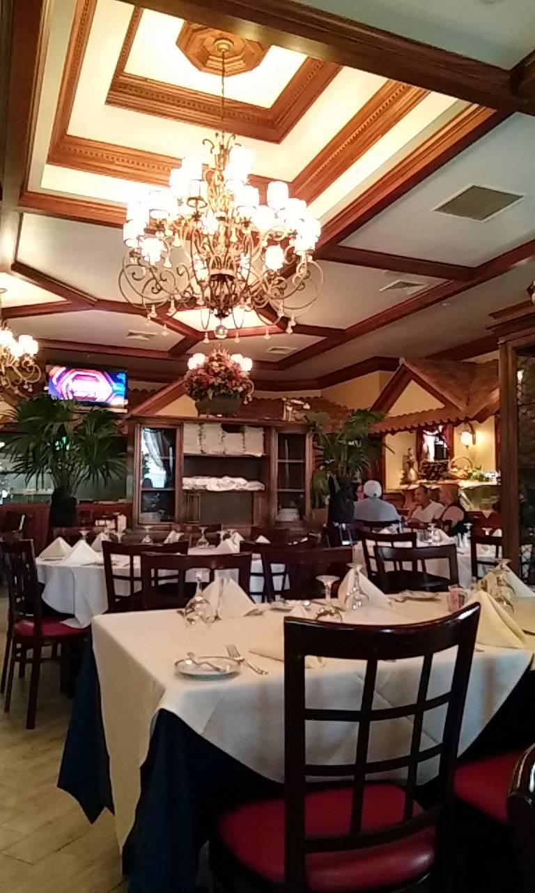Fernandes Steak House | restaurant | 158 Fleming Ave, Newark, NJ 07105, USA | 9735894344 OR +1 973-589-4344