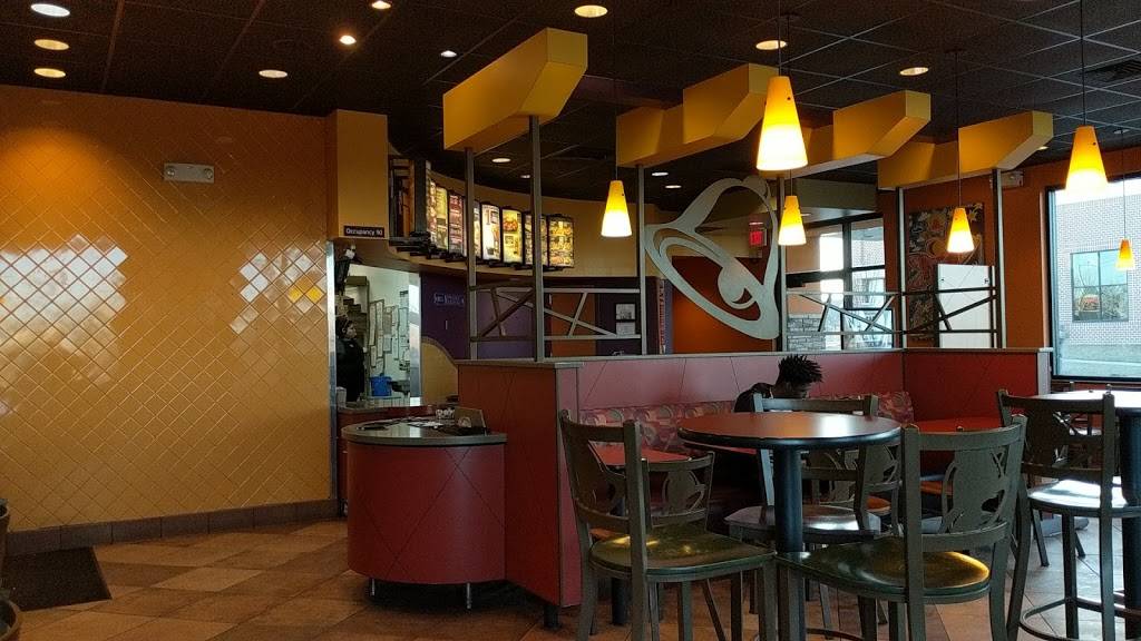 Taco Bell | meal takeaway | 4721 Bauer Farm Drive, Lawrence, KS 66049, USA | 7858328874 OR +1 785-832-8874