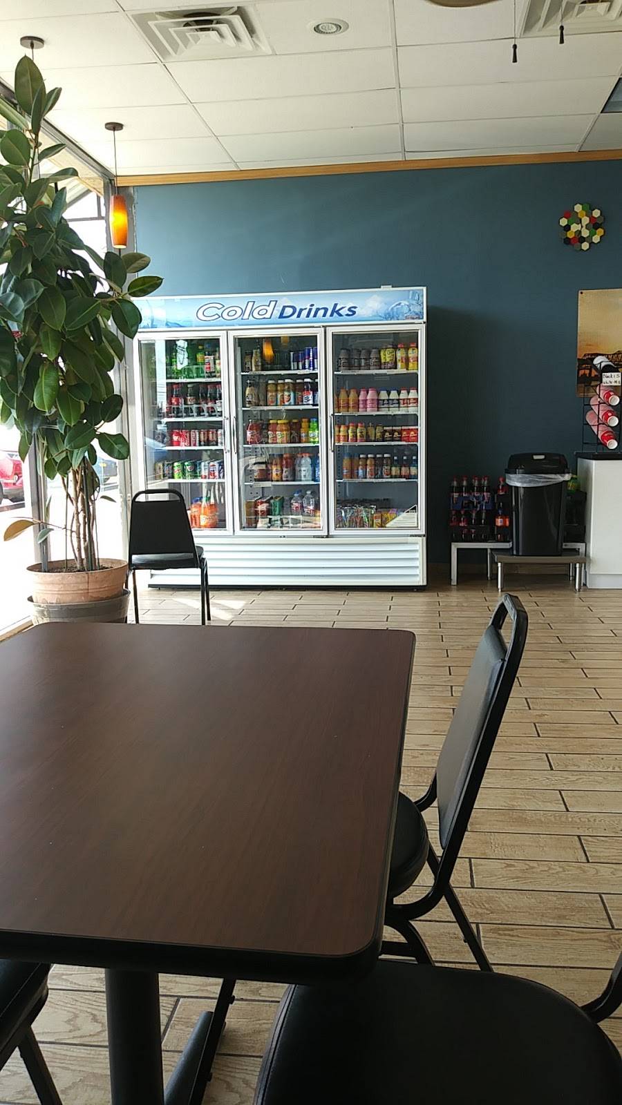 The Family Donuts | bakery | 3245 Forest Ln, Garland, TX 75042, USA | 9722724639 OR +1 972-272-4639