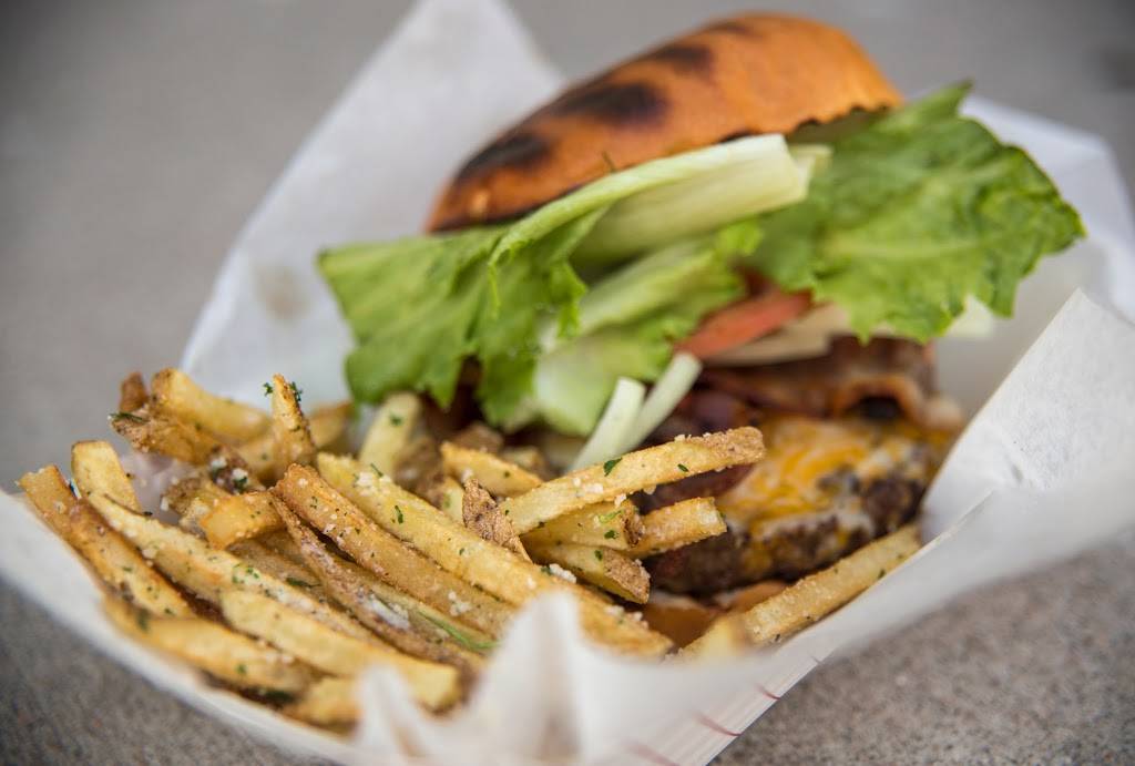 Barbed Wire Reef Restaurant and Food Trucks | restaurant | 4499 W 38th Ave #102, Denver, CO 80218, USA | 7202427042 OR +1 720-242-7042