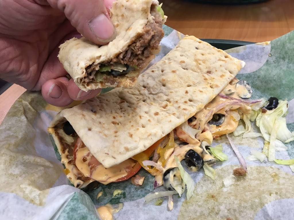 Restaurant SUBWAY | restaurant | 1005 Chemin de Masson, Gatineau, QC J8M 1R4, Canada | 8199866116 OR +1 819-986-6116