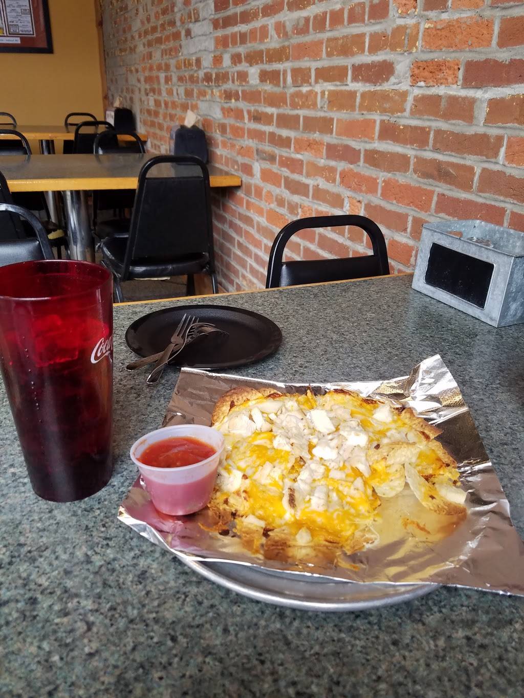 Pizza Haus | restaurant | 125 E Broadway, Ashland, MO 65010, USA | 5736574287 OR +1 573-657-4287