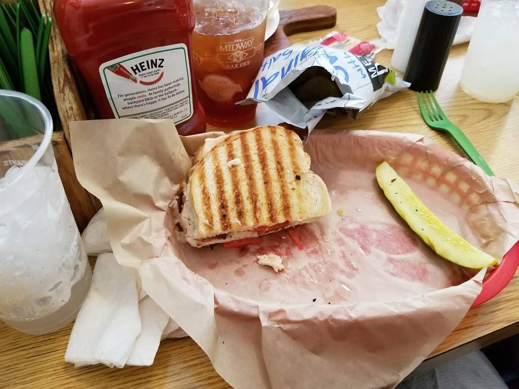 Wallace Station | restaurant | 3854 Old Frankfort Pike, Versailles, KY 40383, USA | 8598465161 OR +1 859-846-5161