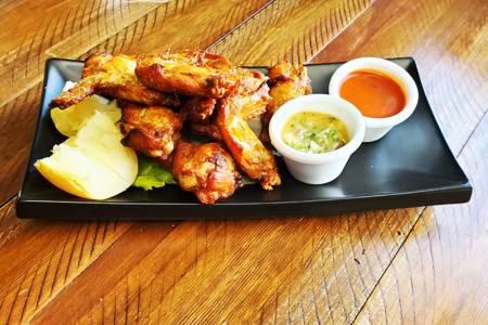 GuilloS Bistro Bar Saint-Hyacinthe | restaurant | 1360 Rue Calixa-Lavallée, Saint-Hyacinthe, QC J2S 3E8, Canada | 4385219764 OR +1 438-521-9764