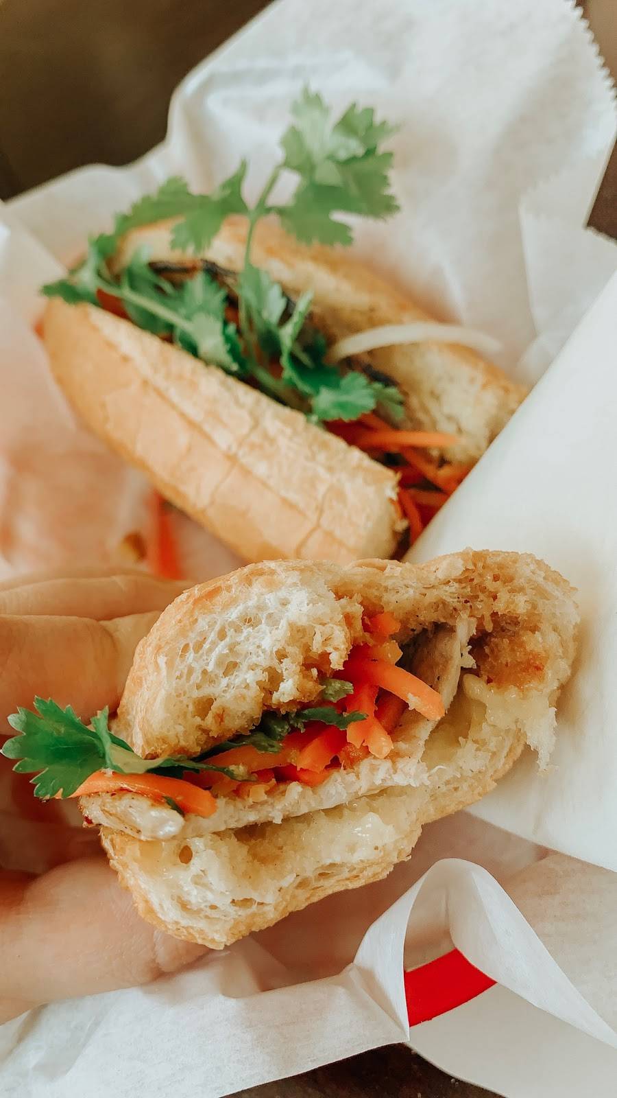 pho viet & grille | restaurant | 1639 Wisconsin Ave NW, Washington, DC 20007, USA | 2023330009 OR +1 202-333-0009