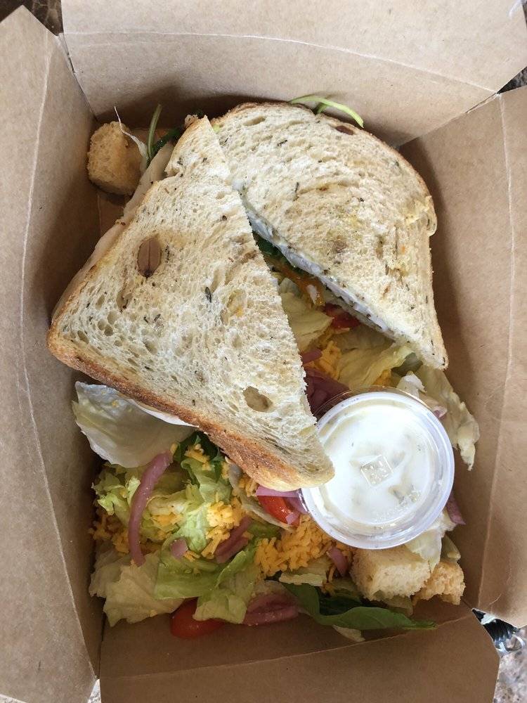 Brick & Tin | restaurant | 2901 Cahaba Rd, Mountain Brook, AL 35223, USA | 2055027971 OR +1 205-502-7971