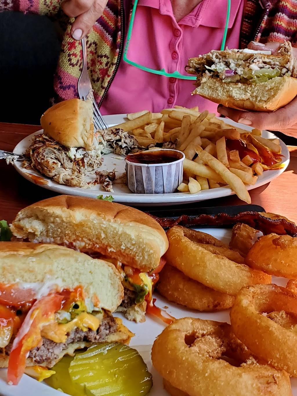 Gormans Restaurant | meal takeaway | 11011 Stillwater Blvd N, Lake Elmo, MN 55042, USA | 6517702476 OR +1 651-770-2476