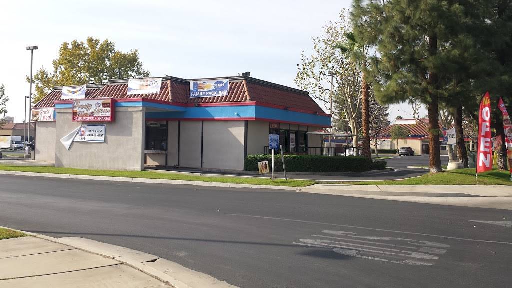 Frosty queen express | restaurant | 4761 Planz Rd, Bakersfield, CA 93309, USA | 6615565440 OR +1 661-556-5440