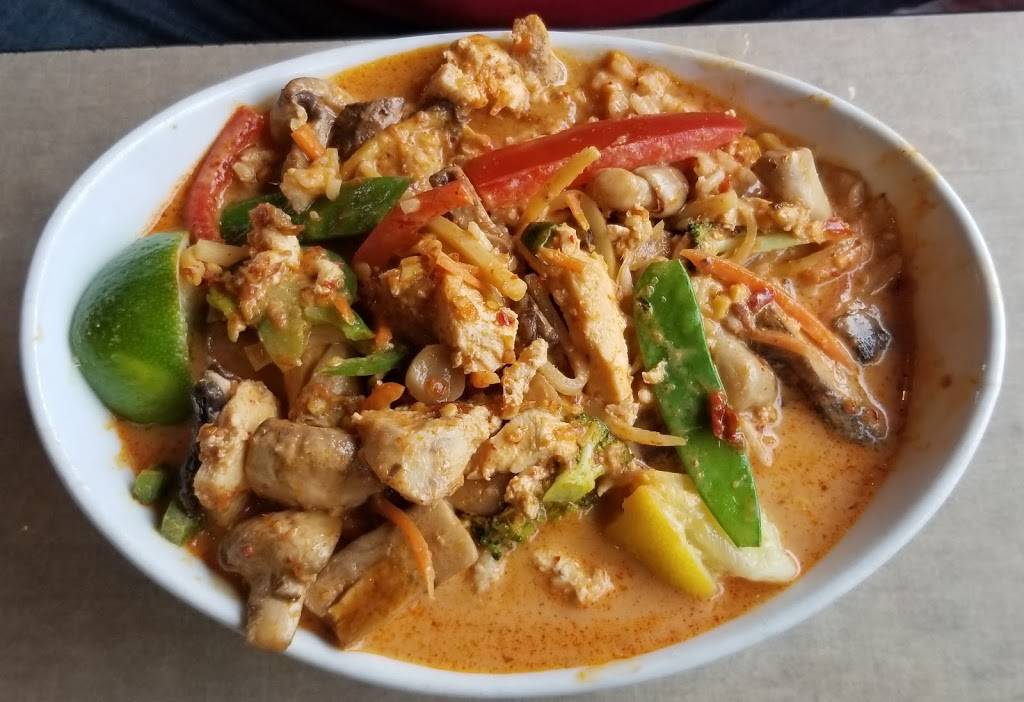 Lulus Thai Noodle Shop | restaurant | 2701 W 47th Ave, Westwood, KS 66205, USA | 9136775858 OR +1 913-677-5858