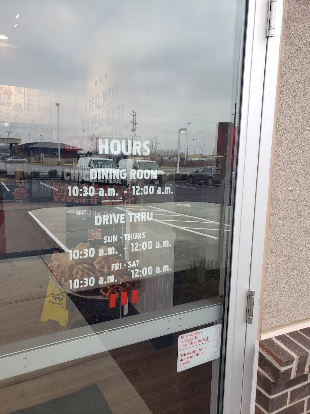 KFC | restaurant | 2815 London Groveport Rd, Grove City, OH 43123, USA | 6145948236 OR +1 614-594-8236