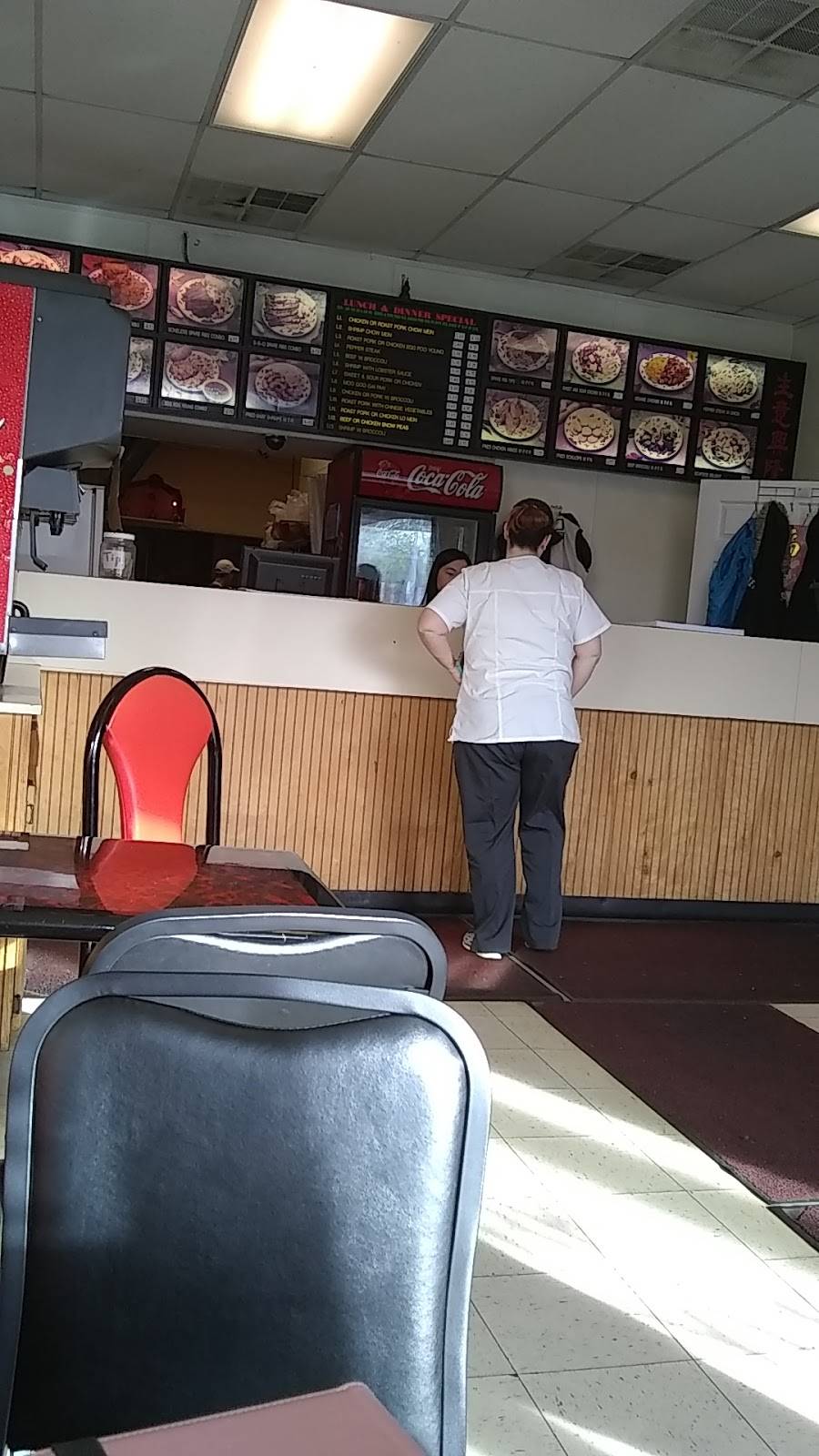 Wok N Roll | restaurant | 2828 E Magnolia Ave, Knoxville, TN 37914, USA | 8655232128 OR +1 865-523-2128