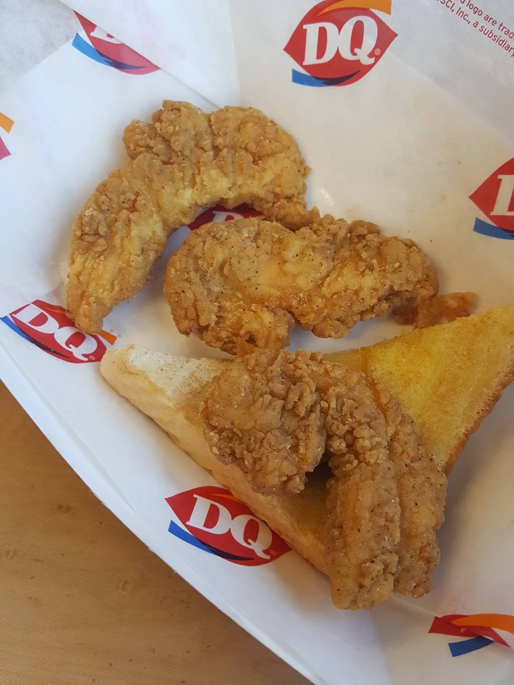 Dairy Queen | restaurant | 225 Osborne Rd NE, Fridley, MN 55432, USA | 7635715080 OR +1 763-571-5080