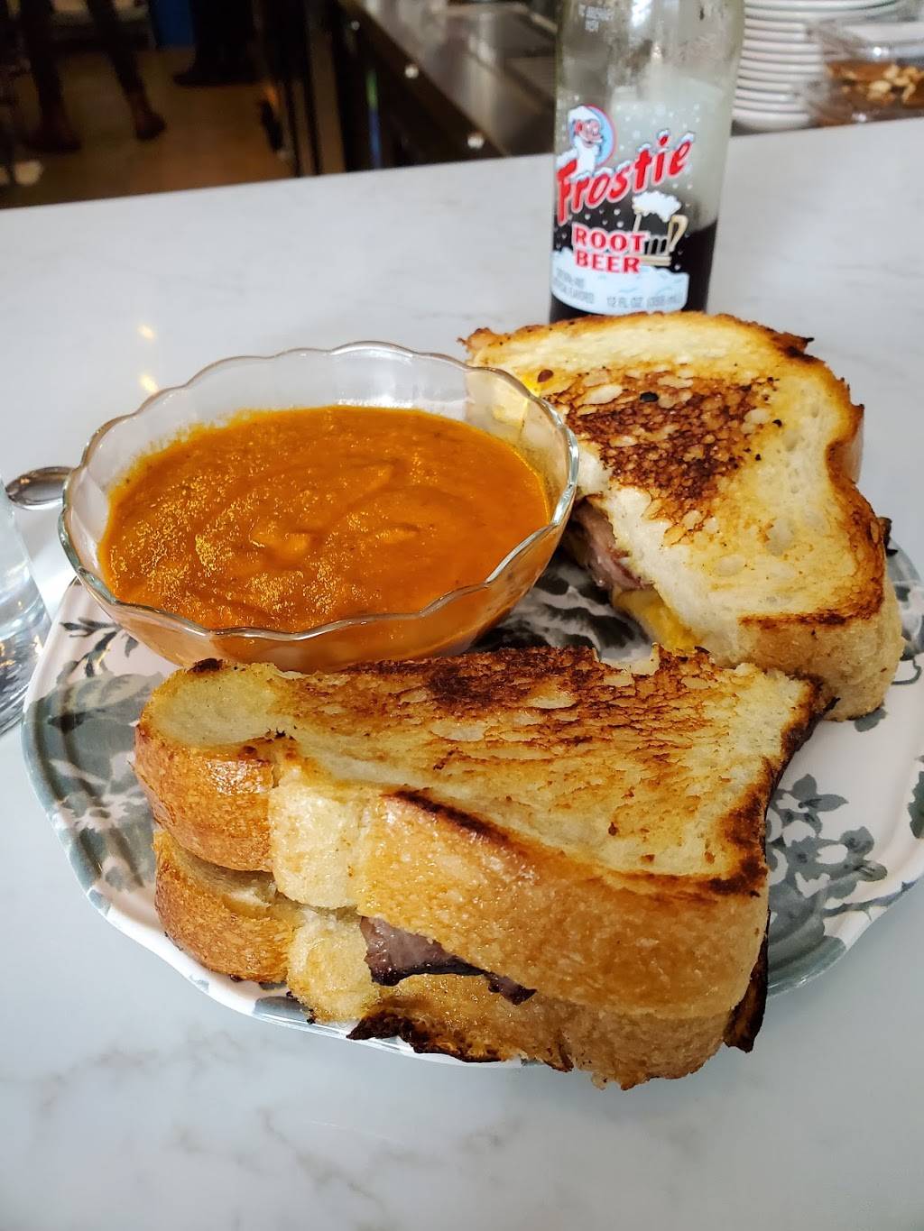 The Governor | restaurant | 231 Main St, Milford, OH 45150, USA | 5132398298 OR +1 513-239-8298