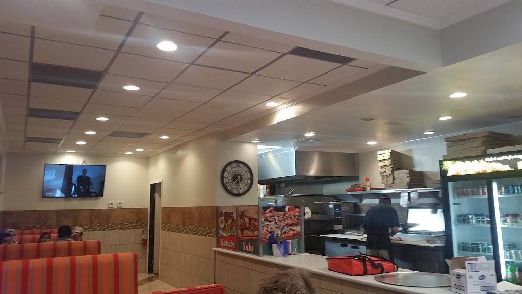 Milans Pizza | restaurant | 8968 Corbin Ave, Northridge, CA 91324, USA | 8182806867 OR +1 818-280-6867