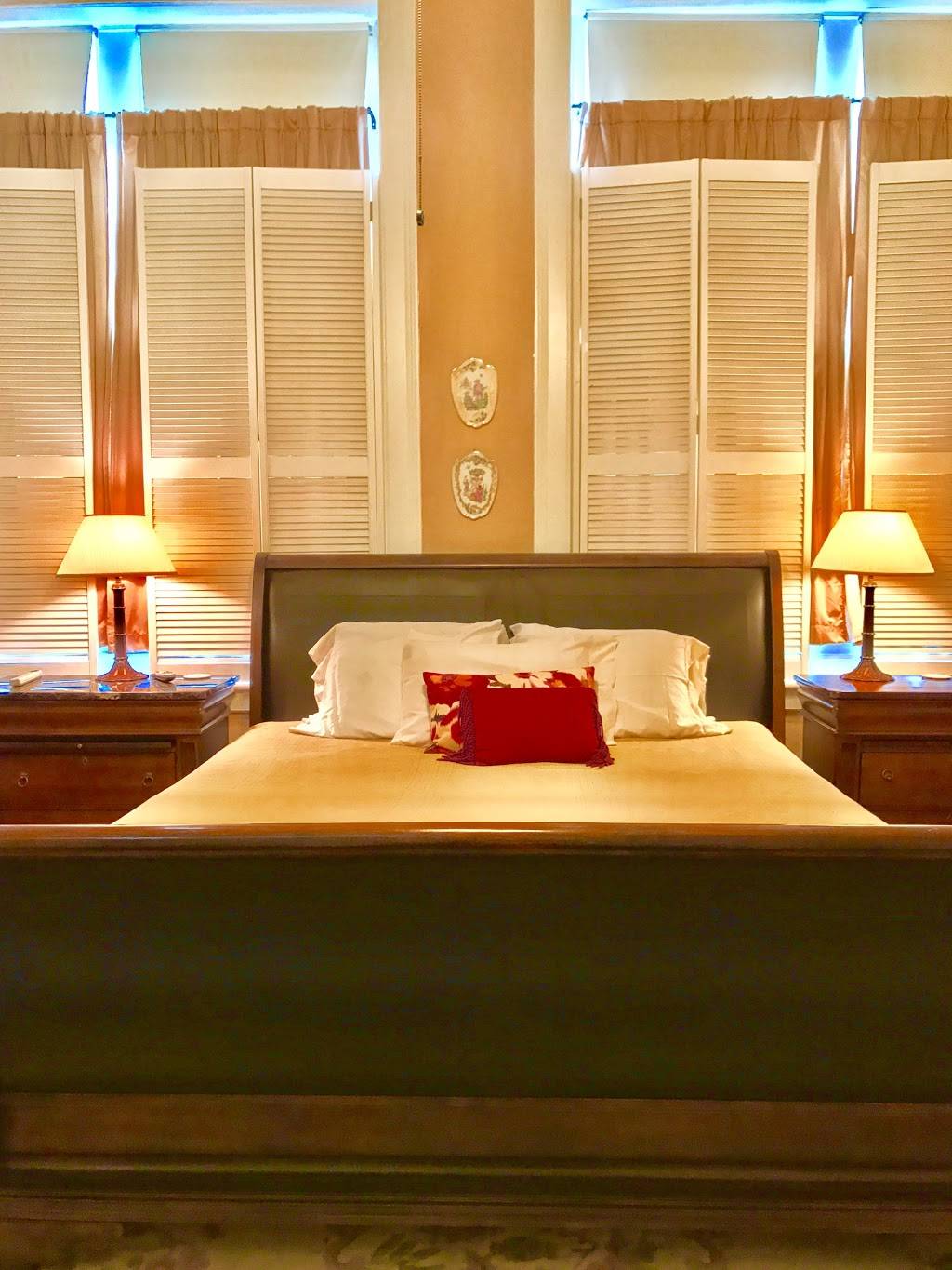 Jacobson Building at 19 Broad Street | cafe | 19 Broad St, Charleston, SC 29401, USA | 8436976709 OR +1 843-697-6709