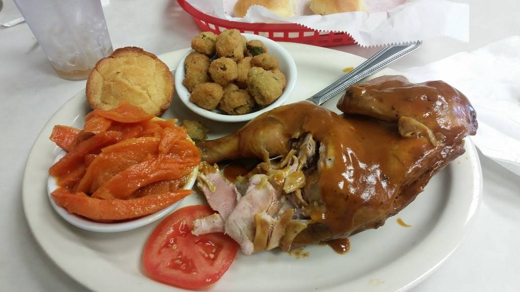 Hunters Family Restaurant | restaurant | CORRECT # IS 2456, 2750 Co Rd 36, Akron, AL 35441, USA | 2053726577 OR +1 205-372-6577