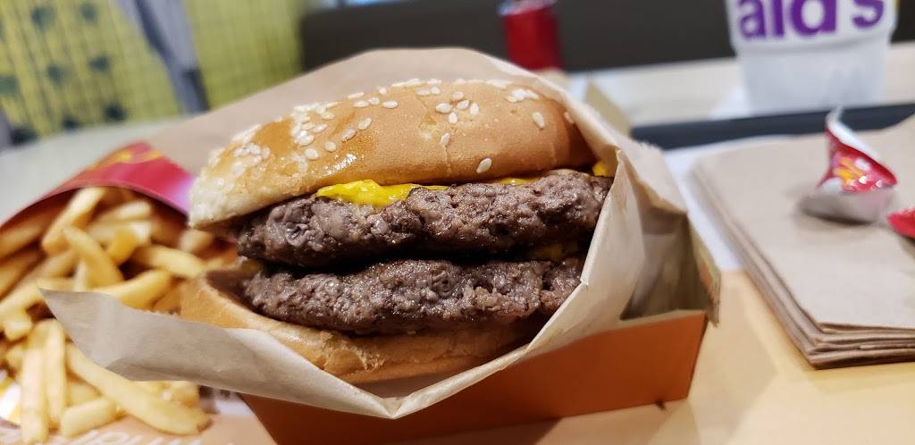 McDonalds | cafe | 138-32 Jamaica Ave, Jamaica, NY 11435, USA | 7185588665 OR +1 718-558-8665